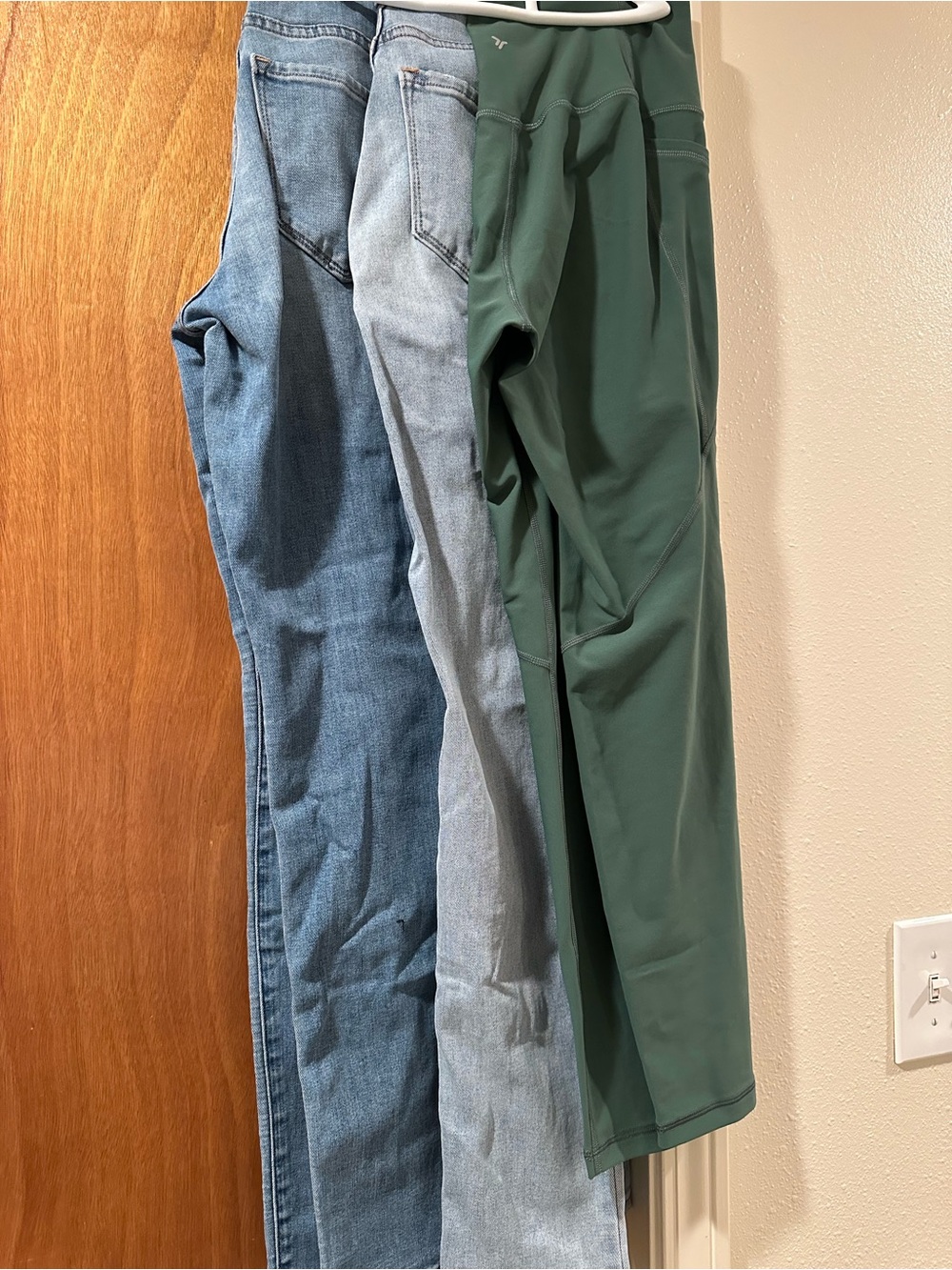 Bundle 2- Old Navy Light Blue Mid-Rise Slim Straight Jeans 1- leggings
